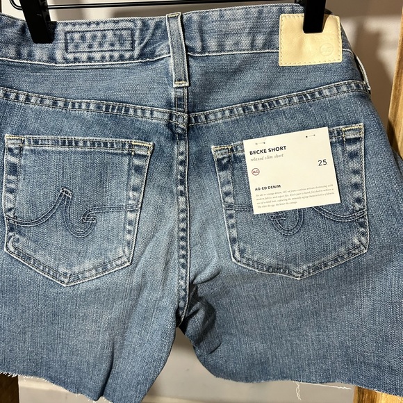 AG BECKE Relaxed Slim Short - Picture 2 of 3